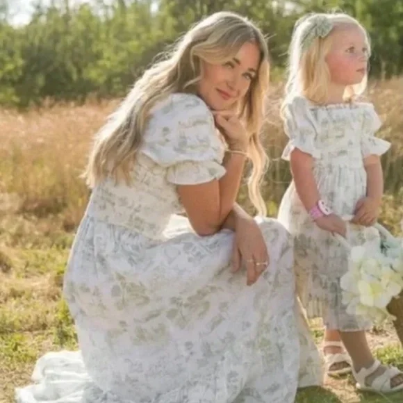 Ivy City Co. Valencia Dress in Sage Plus Size 100% Cotton 3X - Picture 3 of 3